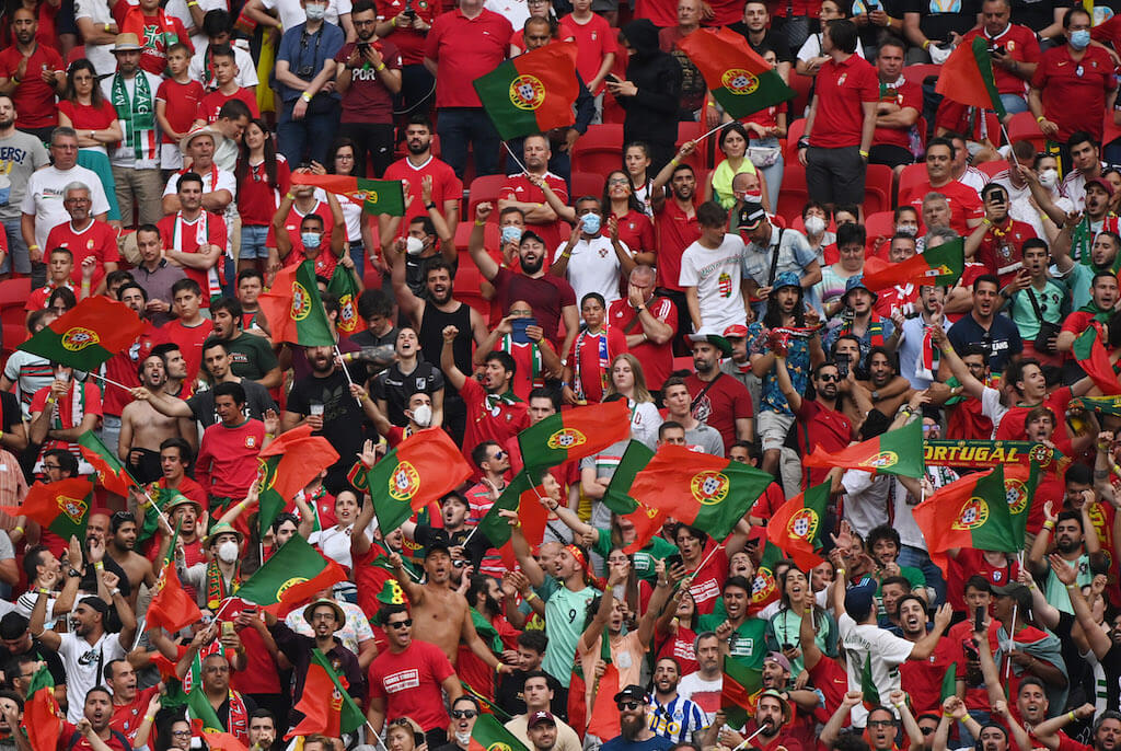 يورو تريند: رونالدو يصنع التاريخ.. وجمهور المجر يعيد الحياة للملاعب 5 يورو تريند: رونالدو يصنع التاريخ.. وجمهور المجر يعيد الحياة للملاعب